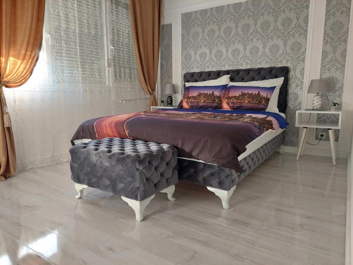 Apartman Star Lux Kula Bagian luar foto